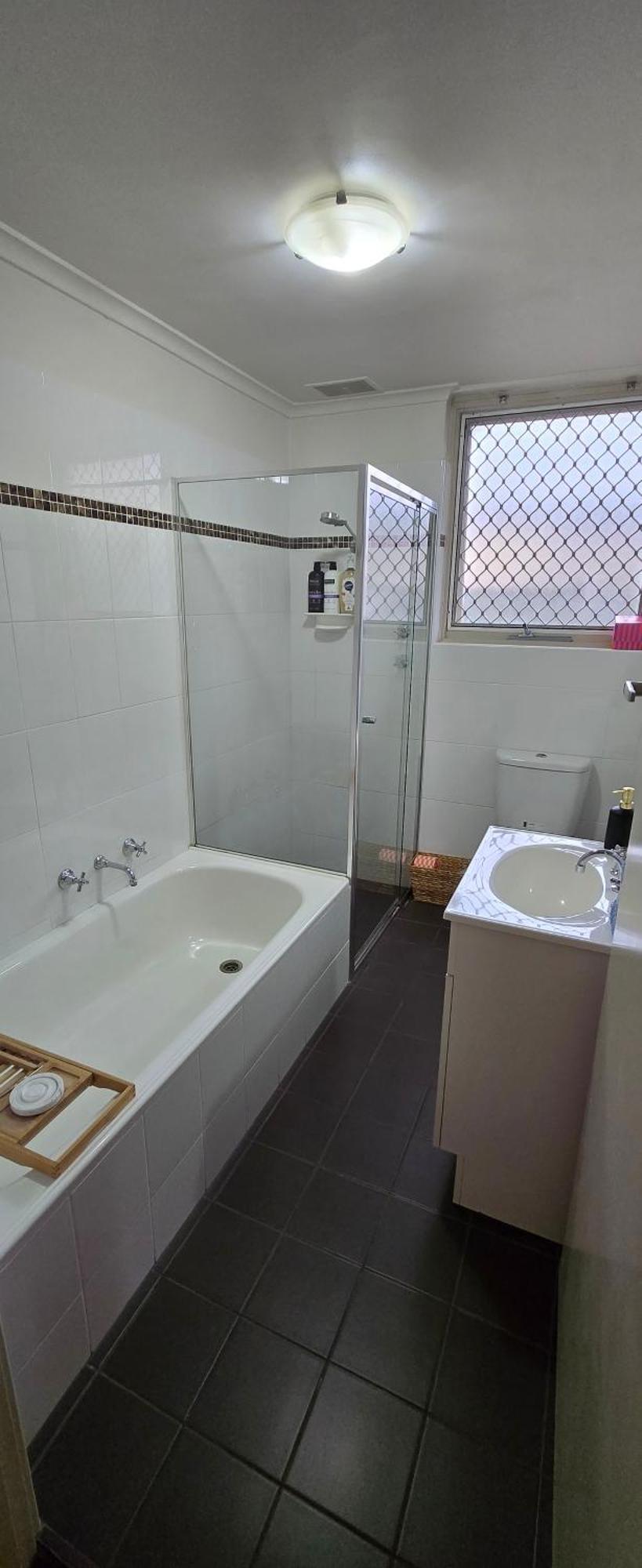 Glenelgs Hidden Gem Apartment *
